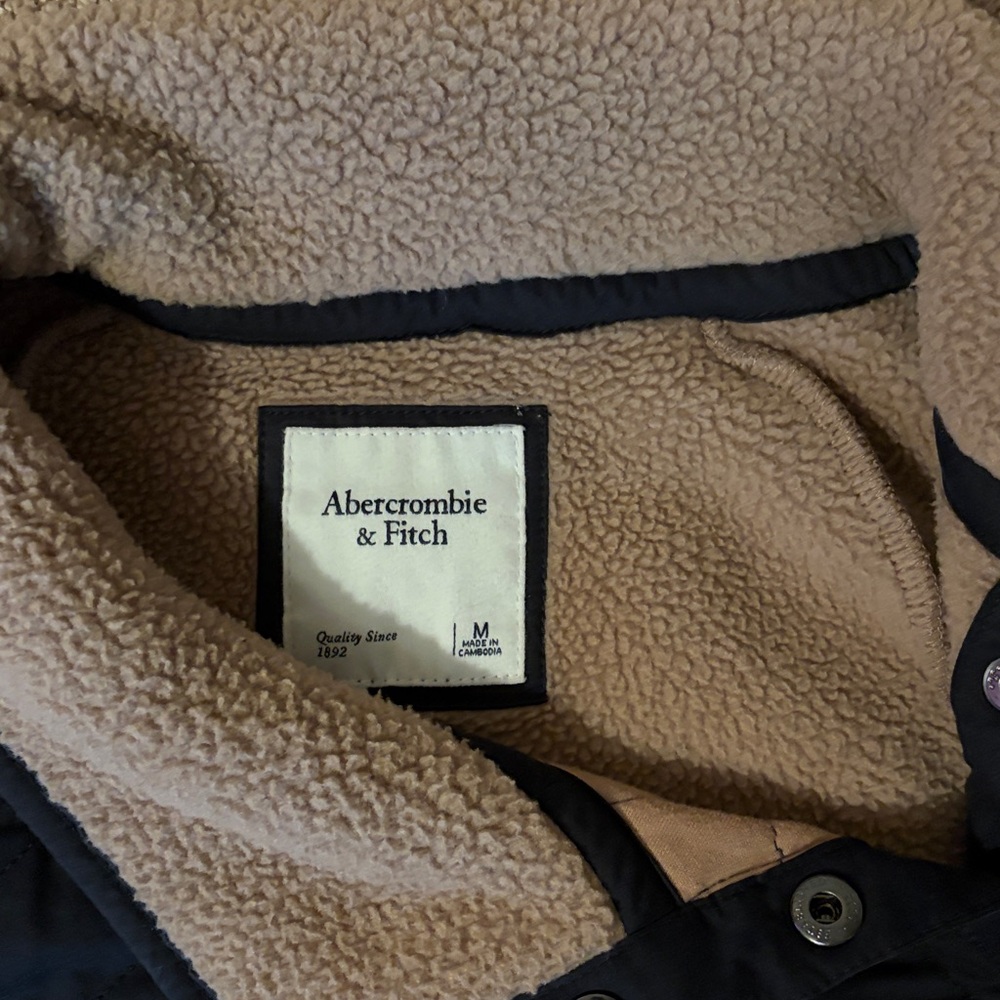 Abercrombie & Fitch Sweater - Picture 2 of 3